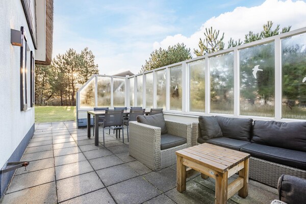 Engelsmanduinvilla 6: Rietgedekte villa met hondvriendelijke tuin op Ameland - thumbnail 6