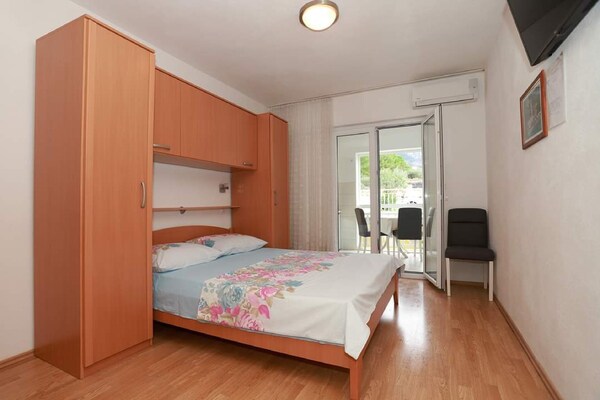 Knus appartement voor 2 in Baška Voda, op 500m van het strand - thumbnail 6