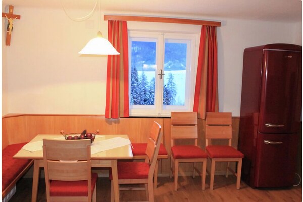 Neuhäusl: Vrijstaand vakantiehuis met dennensauna en panoramisch uitzicht in Tirol - thumbnail 3