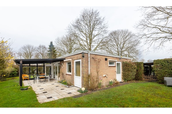 Vrijstaand vakantiehuis op 100m van Veerse Meer in Kortgene - thumbnail 1