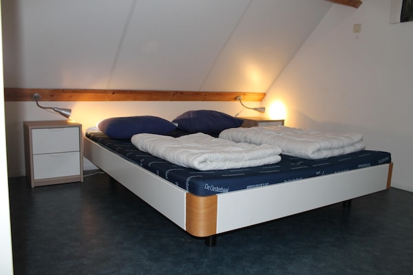 Stijlvol vakantiehuis op 300m van zee in Wemeldinge, Zeeland - thumbnail 4