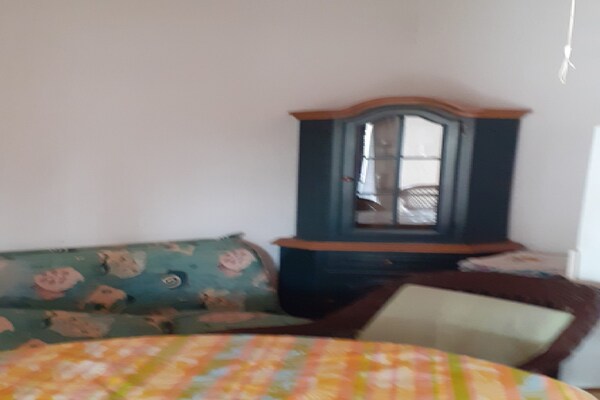 Appartement met zeezicht en terras op 100 meter van strand in Klenovica - thumbnail 2