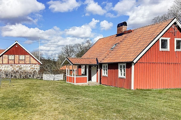Traditioneel Zweedse boerderij met golfbaan op 9.000m² grond in Ljungbyhed - thumbnail 2