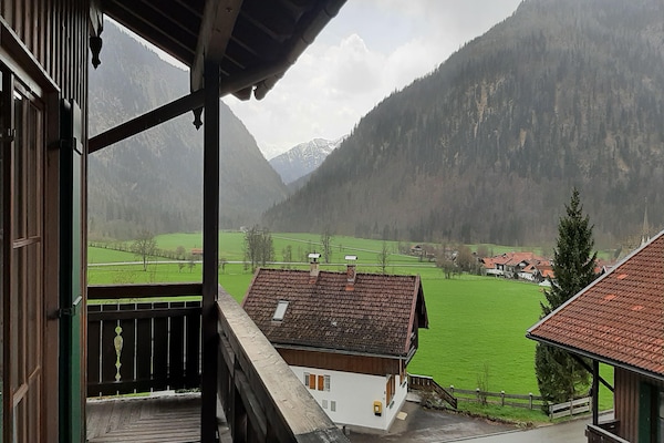 Romantisch appartement aan de voet van de Wendelstein met uitzicht op de Alpen - thumbnail 4