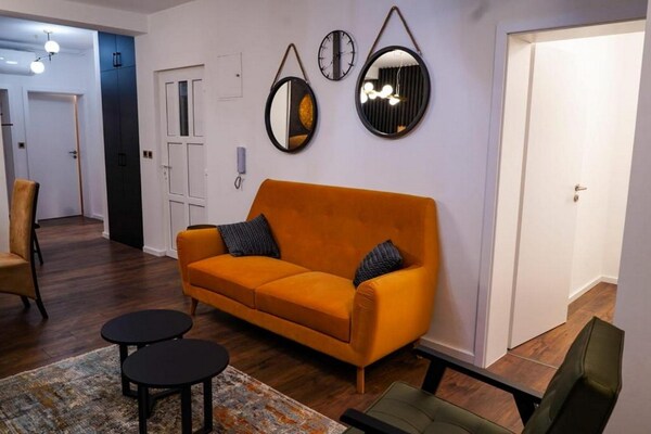 Urban Luxury Apartment Zagreb: Ruim appartement met terras - thumbnail 5