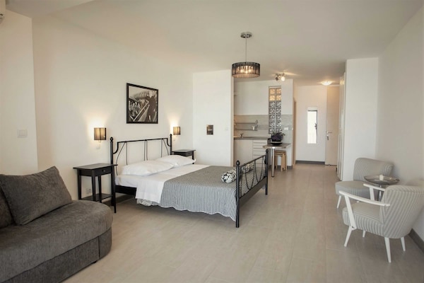 Sfeervol studio-appartement met zeezicht in Brela - thumbnail 2