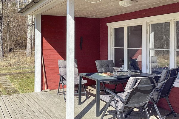 Vrijstaand vakantiehuis aan het Gransjönmeer met privé terras en uitzicht - thumbnail 2
