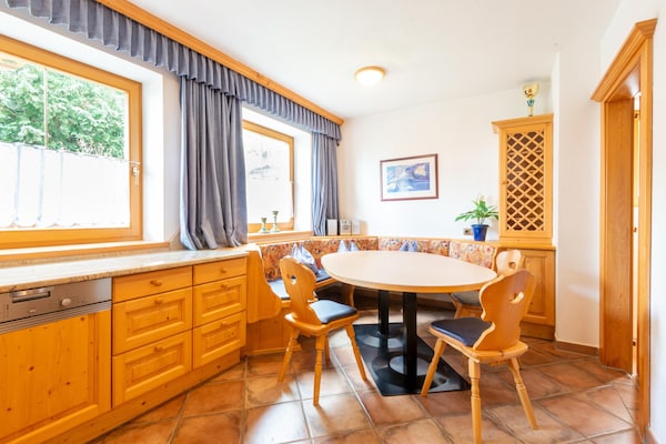 Rofanblick 12PAX: Ruim appartement voor 12 in Stummerberg - thumbnail 2