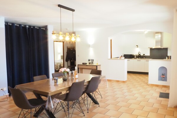 Gerenoveerd vakantiehuis met privézwembad nabij centrum Vaison-la-Romaine - thumbnail 6