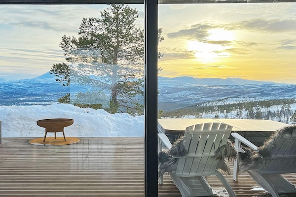 Panoramisch houten vakantiehuis voor 10 personen bij Målselv fjellandsby - thumbnail 3