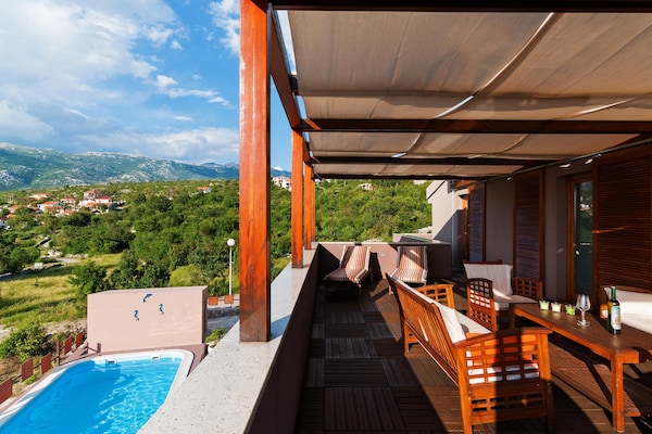 Villa Sunset View: Ruime villa met privézwembad en panoramisch uitzicht op zee - thumbnail 3
