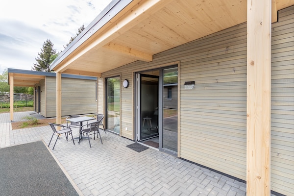 Knusse bungalow voor 2 personen in Hallschlag bij Kronenburgmeer - thumbnail 5