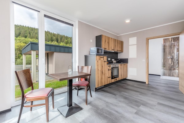 Gezellige bungalow bij Kronenburger See in Hallschlag · 4 pers. - thumbnail 5