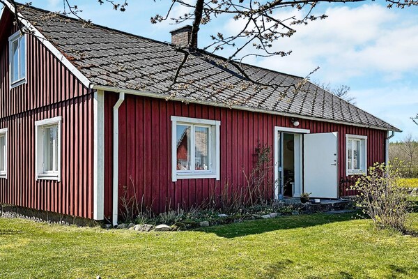 Vrijstaand vakantiehuis aan de golfbaan in Brösarp, Skåne - thumbnail 1