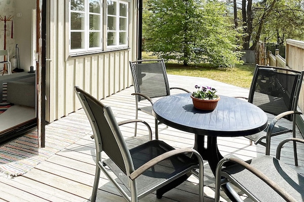 Sfeervol vakantiehuis in het bos bij Sölvesborg - thumbnail 2