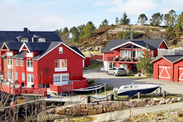 Op 500 m van de piste: sfeervol vakantiehuis in Averøy - thumbnail 2