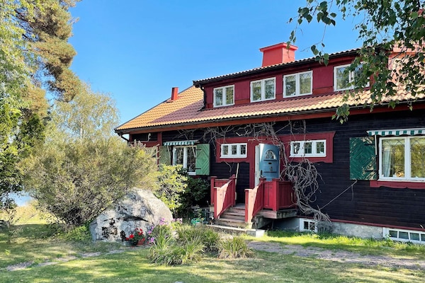 Exclusieve villa uit 1900 met uitzicht op het meer Ösbysjön in Djursholm - thumbnail 4