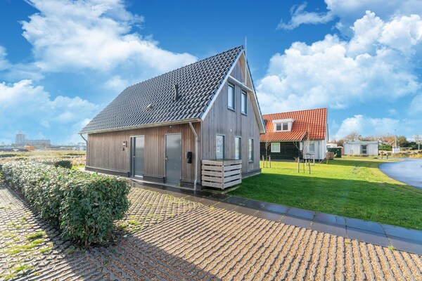 Gogge Huis 53: Modern vakantiehuis met sauna, 300m van strand - thumbnail 1