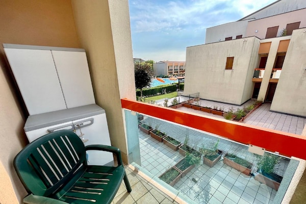 Zonnig appartement met zwembad en strand op loopafstand in Caorle - thumbnail 6