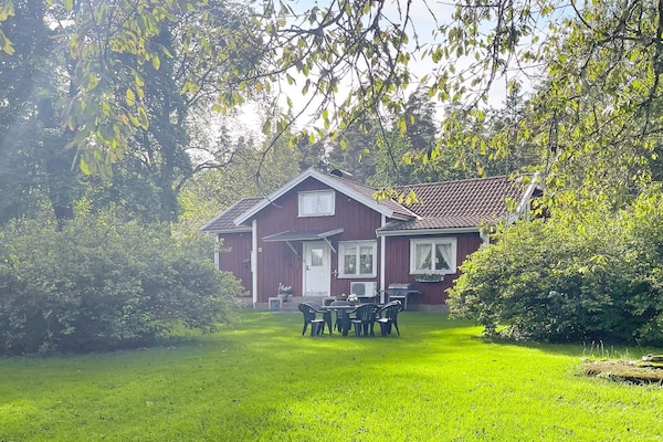 Sfeervol vakantiehuis in Brålanda met sauna en grote tuin - thumbnail 3