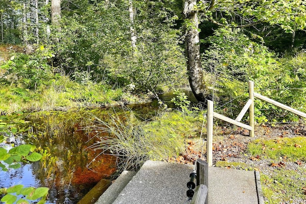Sfeervol vakantiehuis in Brålanda met sauna en grote tuin - thumbnail 6