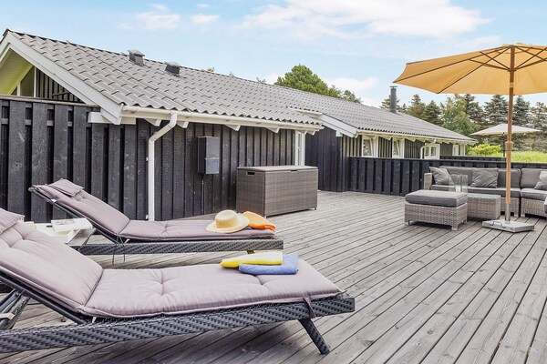 Luxe vakantiehuis met privé-zwembad en sauna nabij strand Jerup - thumbnail 6