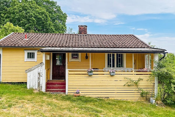 6-persoons vakantiehuis in Olofström op 400 m van het meer - thumbnail 2