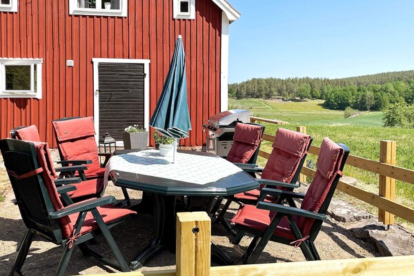 Vrijstaand vakantiehuis in Zweden met golfbaan, meer op 2,6 km en laadpaal - thumbnail 2