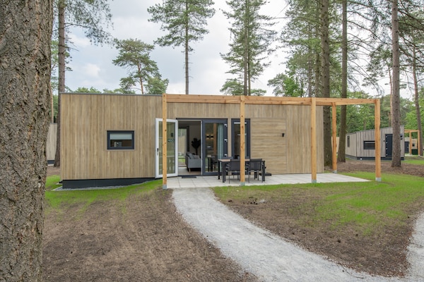 Modern chalet in bosrijk Mierlo, 12 km van Eindhoven - thumbnail 1