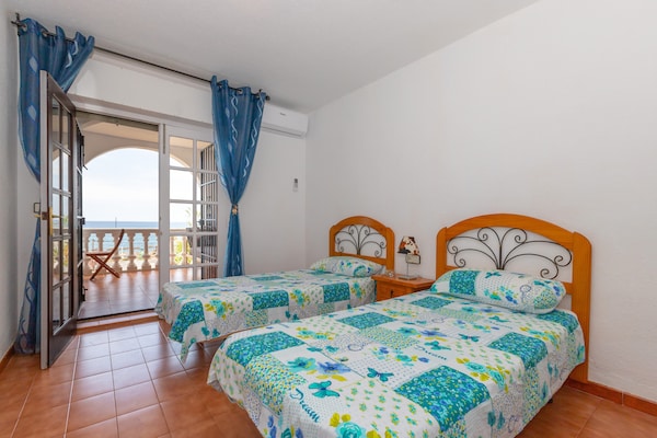 Vakantiehuis op 100m van Playa del Peñoncillo met gedeeld zwembad - thumbnail 4