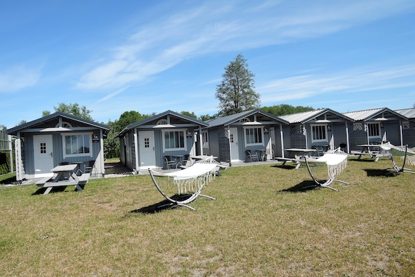 Knus vrijstaand vakantiehuis voor 3 bij zee en meer in Dziwnówek - thumbnail 1