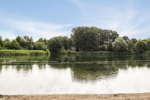 Vrijstaand vakantiehuis op park bij recreatiemeer in Ewijk - thumbnail 6