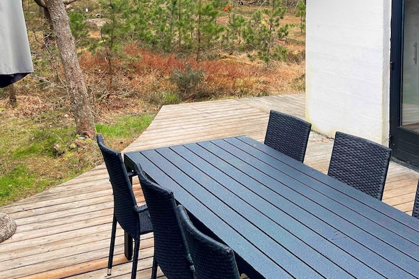 Sfeervol vakantiehuis in Blåbjerg Klitplantage met privéterras op 3,5 km van zee - thumbnail 6