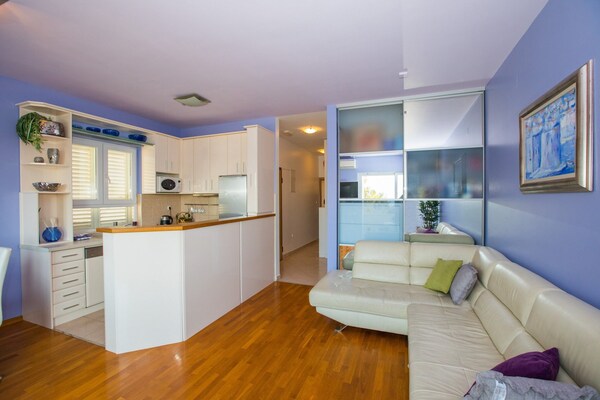 Appartement met balkon en zeezicht vlakbij 3 stranden in Dubrovnik - thumbnail 2