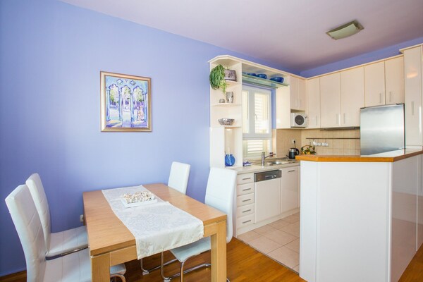Appartement met balkon en zeezicht vlakbij 3 stranden in Dubrovnik - thumbnail 6