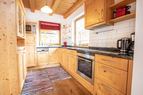 Stijlvol vakantiehuis voor 6 personen in Hochkrimml, direct bij de Zillertal Arena - thumbnail 3