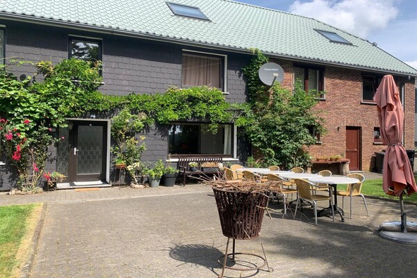 Ruim vakantiehuis Haus Hunnenberg 2 in Büllingen voor 8 personen - thumbnail 6
