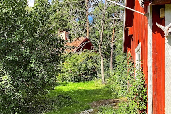 Charmant Zweeds vakantiehuis met houtgestookte sauna bij Uppsala - thumbnail 3