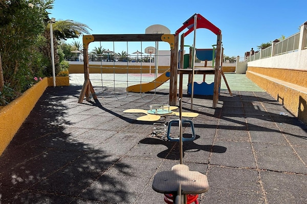 Zonovergoten appartement aan zee met zwembad in La Manga - thumbnail 6