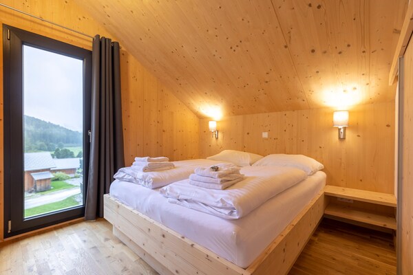 Vrijstaand chalet voor 6 personen aan de bosrand bij de skilift in Hohentauern - thumbnail 4