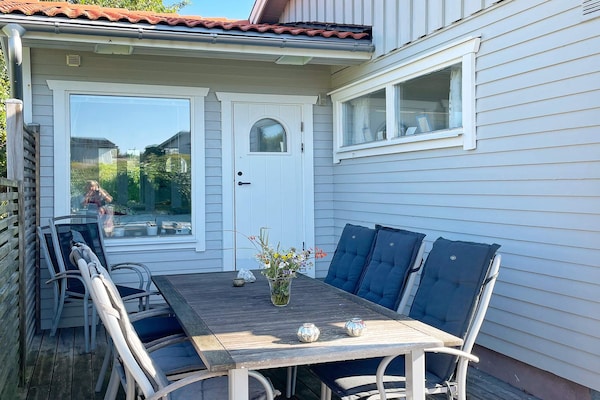 Ruim vakantiehuis voor 7 personen bij de zee in Kyrkesund, Tjörn - thumbnail 2