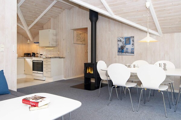 Sfeervol vakantiehuis in Fårvang met sauna en grote tuin - thumbnail 5