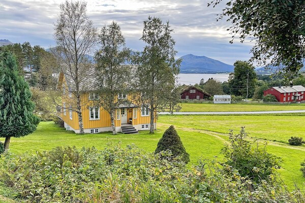 Vakantiehuis op 500 m van het strand in Averøy voor 6 personen - thumbnail 1