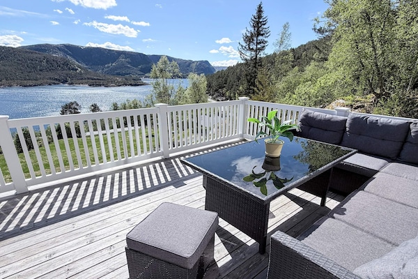 Vrijstaand vakantiehuis met panoramisch fjordzicht voor 10 personen in Snillfjord - thumbnail 4