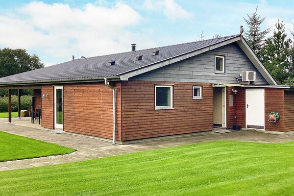 10-persoons vakantiehuis in Farsø op 350 meter van zee - thumbnail 2