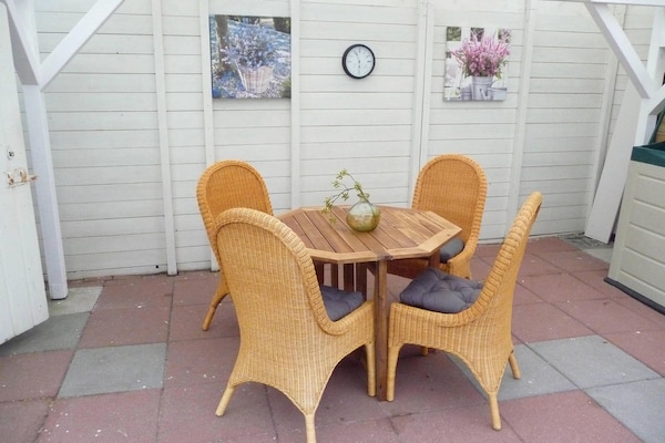 Vrijstaande bungalow bij strand en IJsselmeer in Makkum, Friesland - thumbnail 4