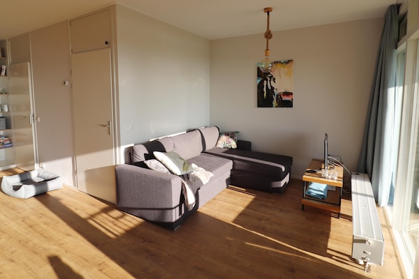 Sfeervol appartement aan het Heegermeer met privéterras en aanlegplaats - thumbnail 1
