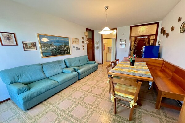 Op 350 m van het strand: Ruim appartement voor 6 personen in Caorle - thumbnail 2