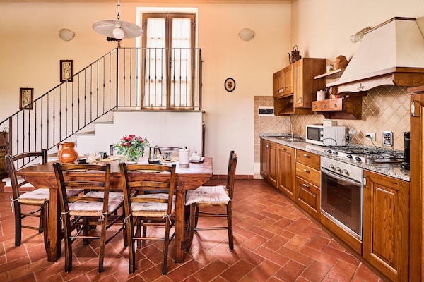 Il Solatio: Authentieke boerderij in het Toscaanse Chianti voor 8 personen - thumbnail 5