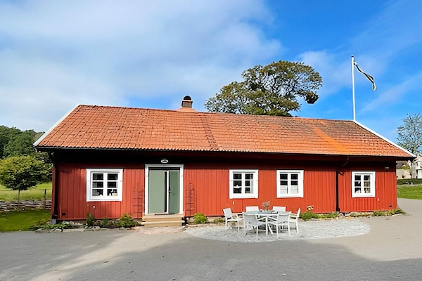 Stijlvol gerenoveerd vakantiehuis aan de golfbaan bij Tvååker, Halland - thumbnail 3